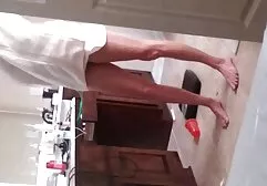 Dziewczyna z oczami z małymi cyckami przed darmowe sex filmy z mamuśkami kamerą rzuca mężczyznę