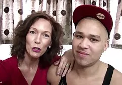 Młode filmiki porno z mamuskami Sutki uczą się ssać kogut dorosłej dziwki