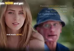 Nagi Facet koszula przed kamerą porno filmy z mamuskami