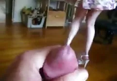 Facet namawia czarnego faceta pieprzyć się z sąsiadem na darmowe filmy sex mamuski kamery