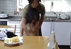 Asian na kamera mamuśki sex filmiki internetowa siedzący na didlo