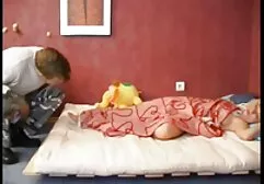 Po mamuski darmowe filmy zwilżeniu punktu kocham się palcami i kończynami